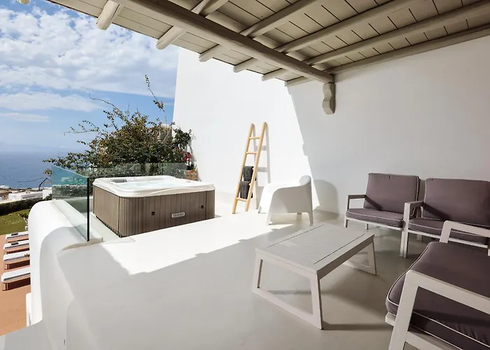 Daedalus - Luxe Hilltop Escape With Infinity Pool, Jacuzzi & Panoramic Sea Views