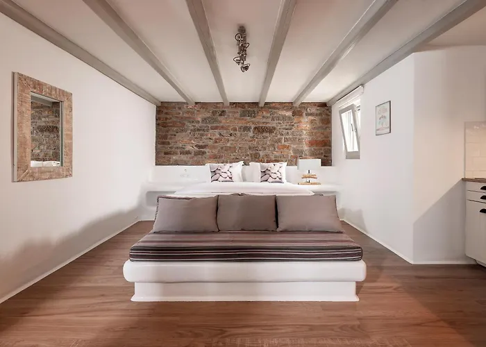 Daedalus - Luxe Hilltop Escape With Infinity Pool, Jacuzzi & Panoramic Sea Views Вилла *