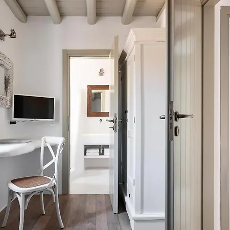 Daedalus - Luxe Hilltop Escape With Infinity Pool, Jacuzzi & Panoramic Sea Views