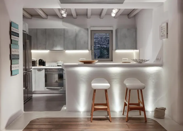 Daedalus - Luxe Hilltop Escape With Infinity Pool, Jacuzzi & Panoramic Sea Views